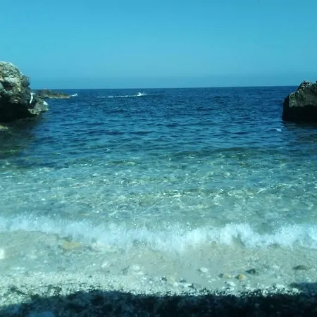 Adrina Apartment *